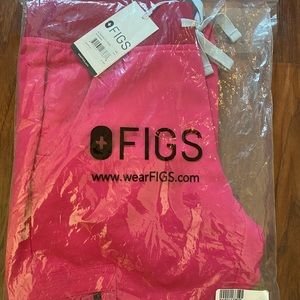 ⚡️ FLASH SALE! FIGS Scrubs Hot Pink Zamoras